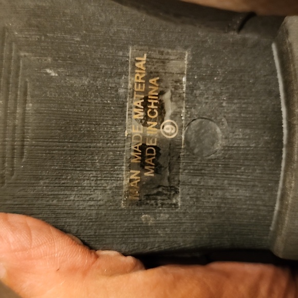 Boots - Picture 4 of 5